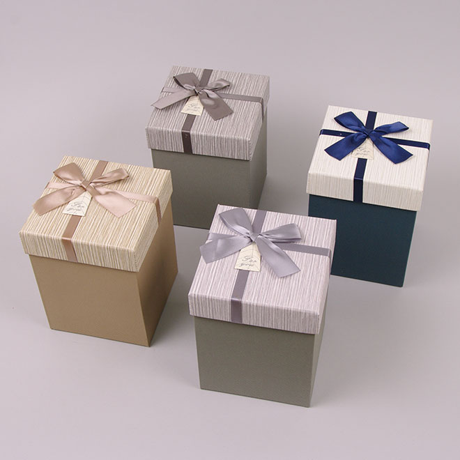 Подарочные коробки оптом