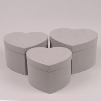 Комплект сірих велюрових коробок для квітів Серце 3 шт. 39875